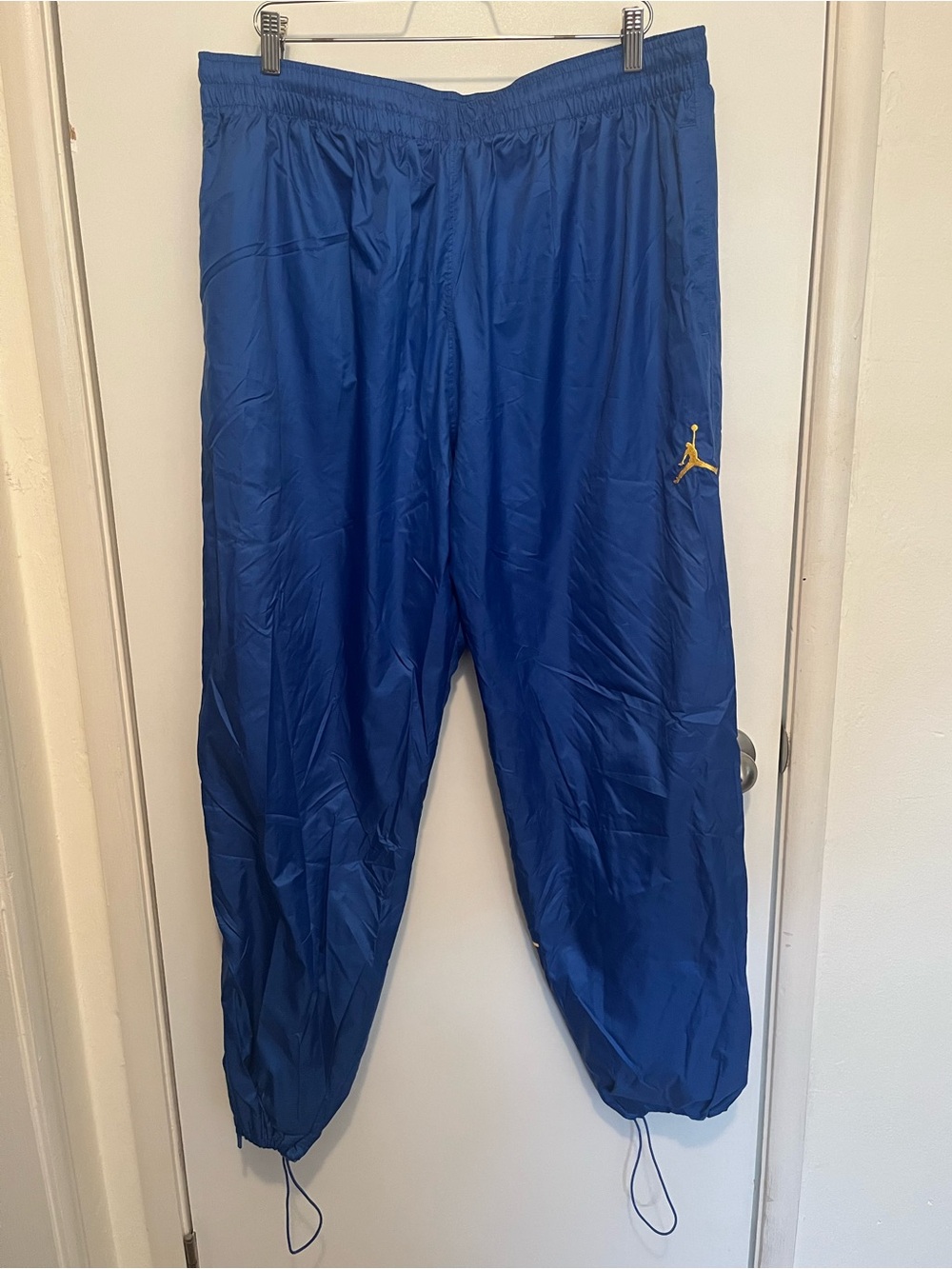 NWT Nike Jumpman windbreaker joggers
